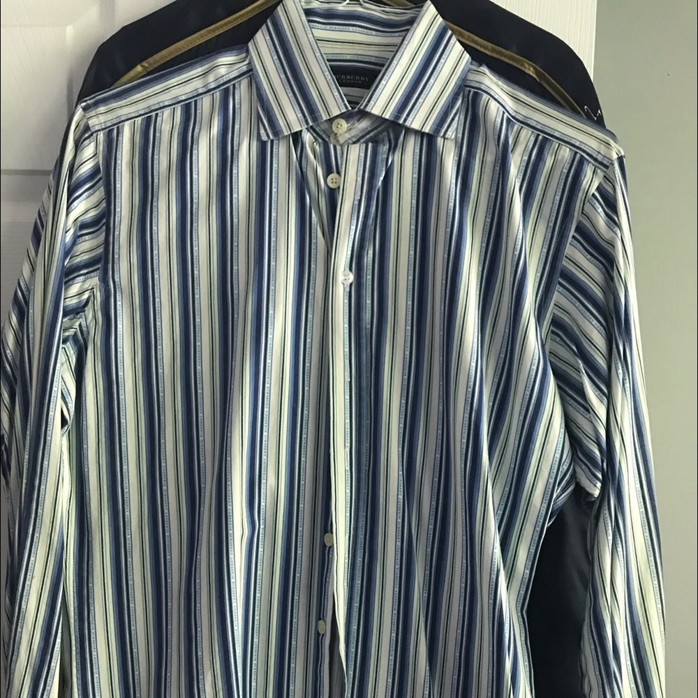 Men’s Burberry button down shirt